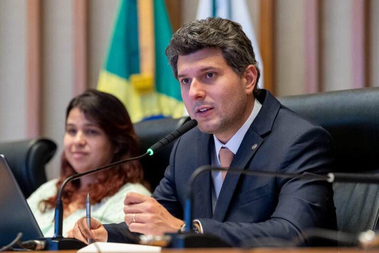 Sessão solene celebra o Dia Nacional de Conscientização sobre a Esclerose Múltipla