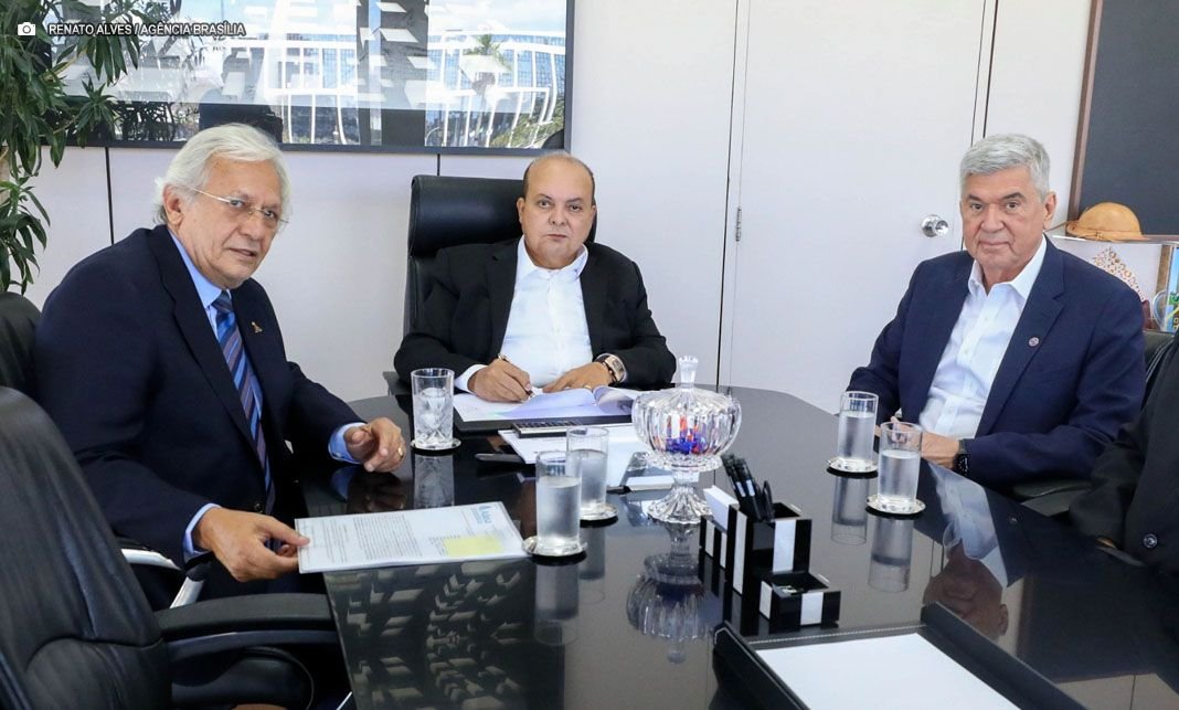 Caesb passa a prestar diretamente serviços de água e esgoto no DF