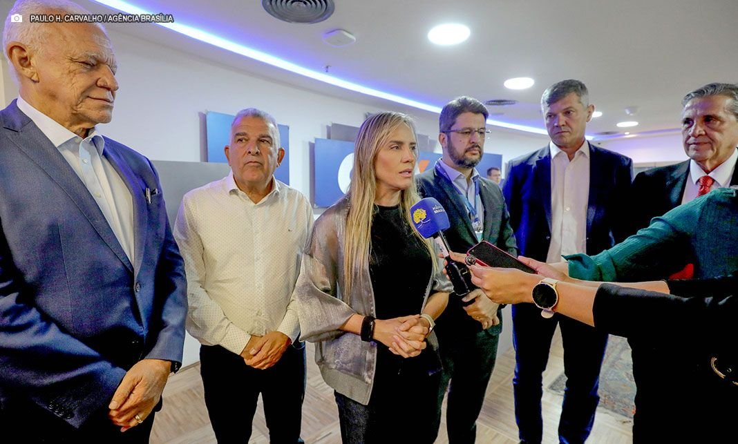 Celina Leão se reúne com representantes da Caixa Econômica para alinhar andamento de obras no DF